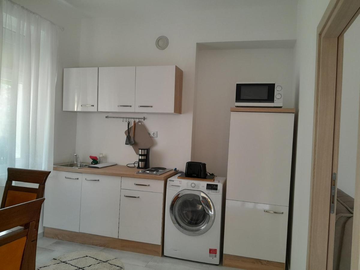 Apartmani Studio Apartmani Senjska Maslina セニ エクステリア 写真