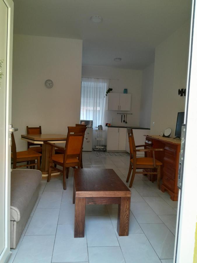 Apartmani Studio Apartmani Senjska Maslina セニ エクステリア 写真