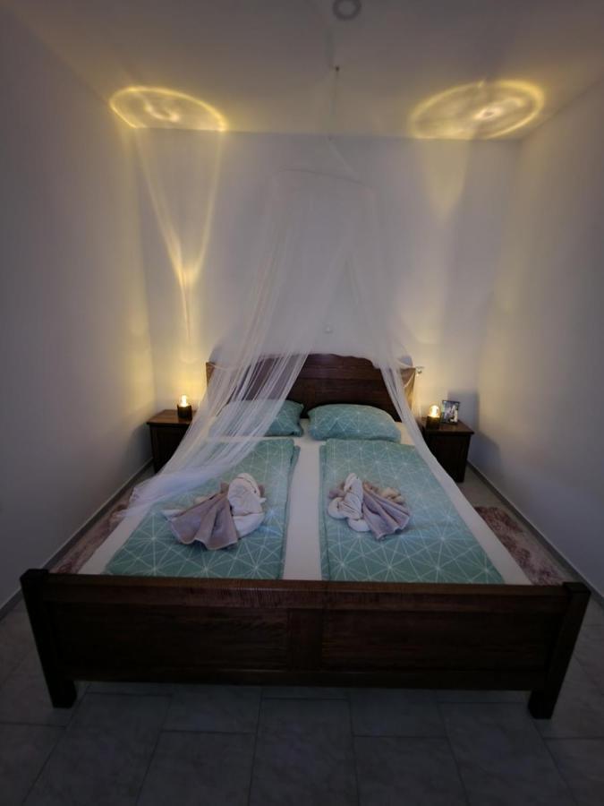 Apartmani Studio Apartmani Senjska Maslina セニ エクステリア 写真