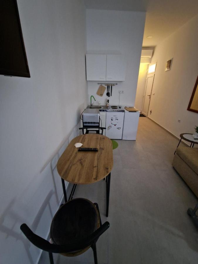 Apartmani Studio Apartmani Senjska Maslina セニ エクステリア 写真